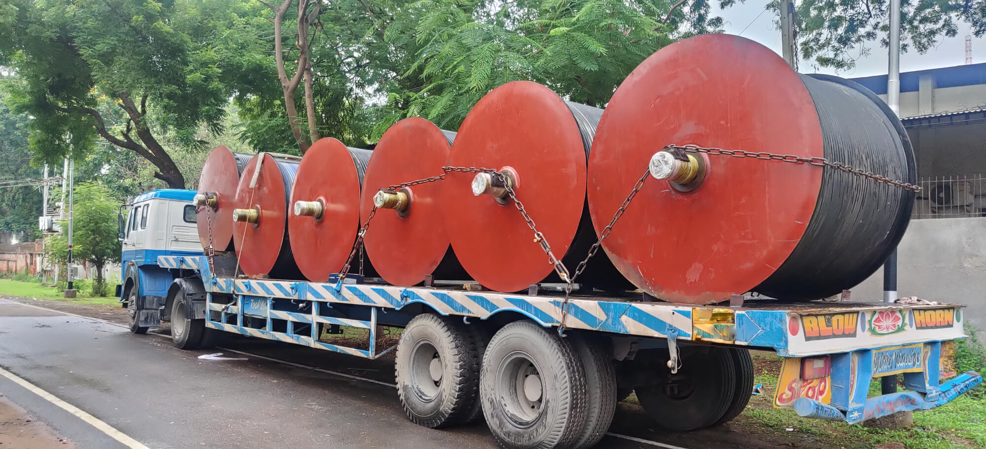 Heavy fabrication industrial structure